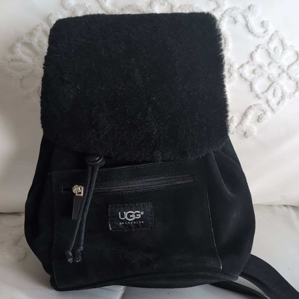 UGG Australia Nordie🖤 Black Shearling & Sueded Drawstring Mini Backpack NWOT - Picture 3 of 12